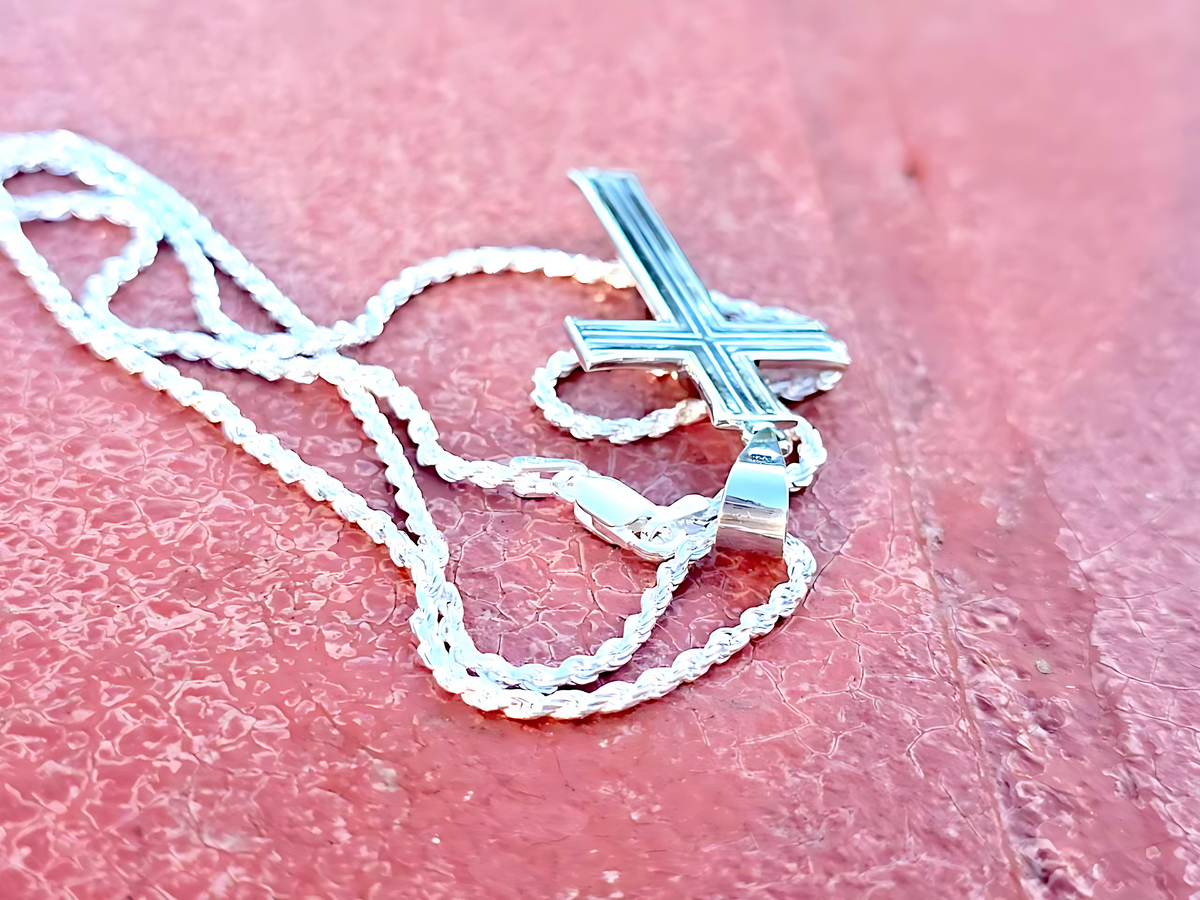 925 Sterling Silver Maltese Crucifix Pendant Necklace with Rope Chain