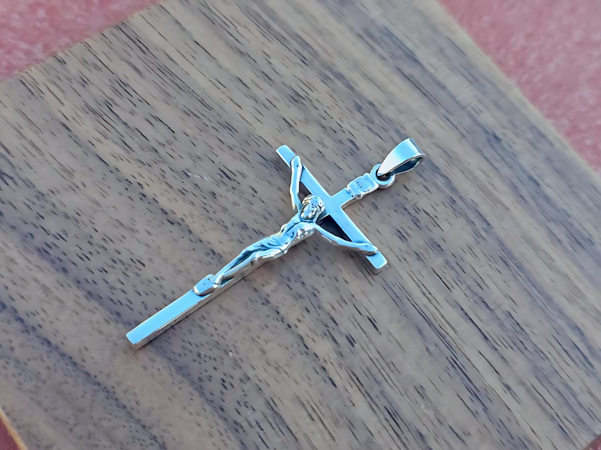 925 Sterling Silver Thin Crucifix Pendant Necklace with Rope Chain