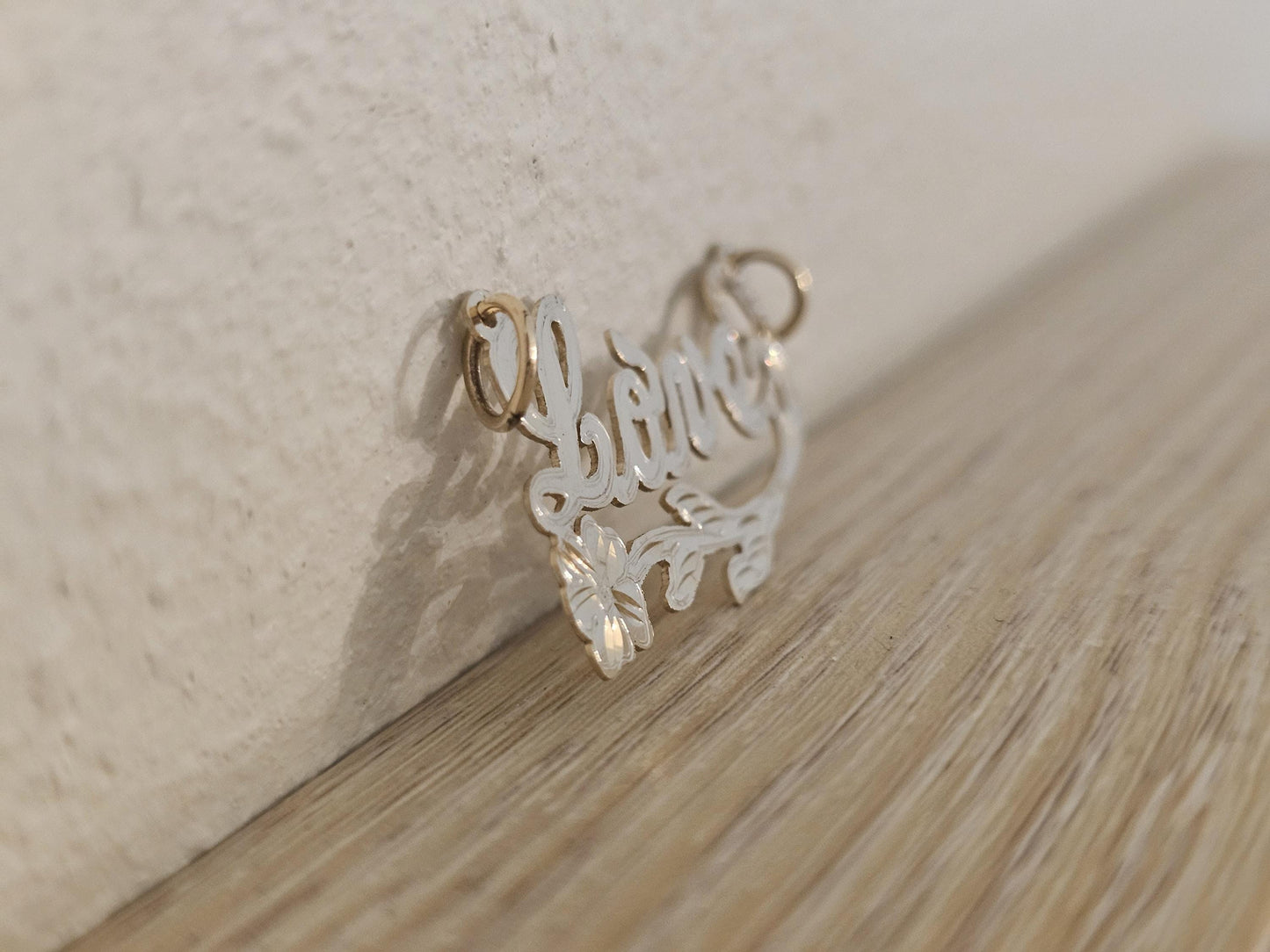 10K Solid Yellow Gold Name Pendant Necklace with Rose Design
