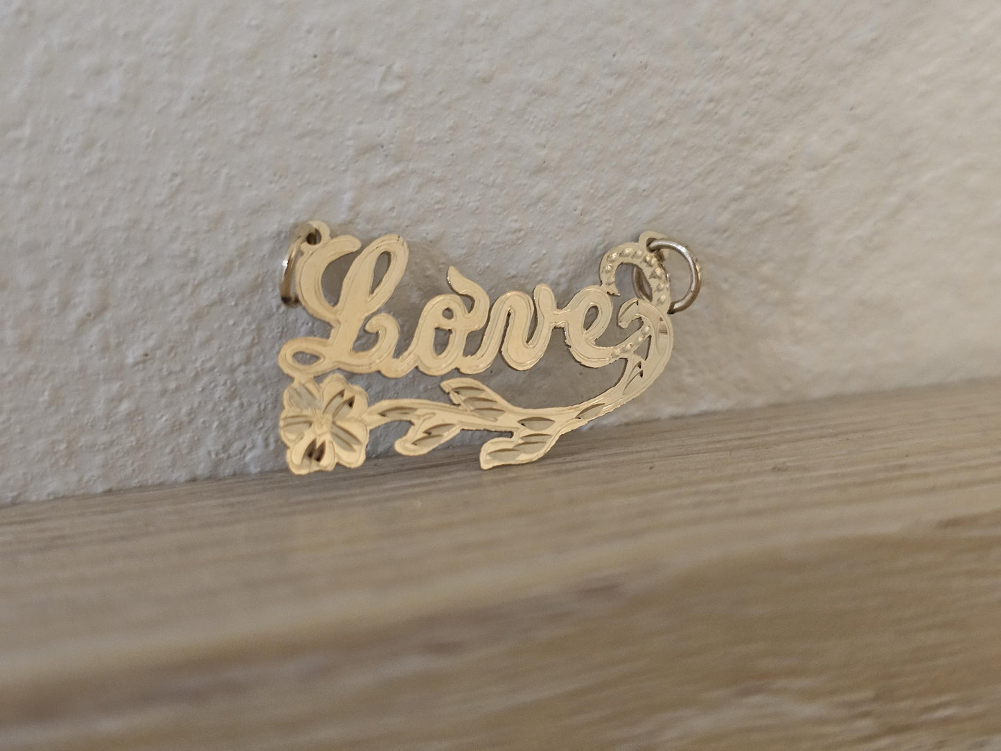 14K Solid Yellow Gold Name Pendant Necklace with Rose Design