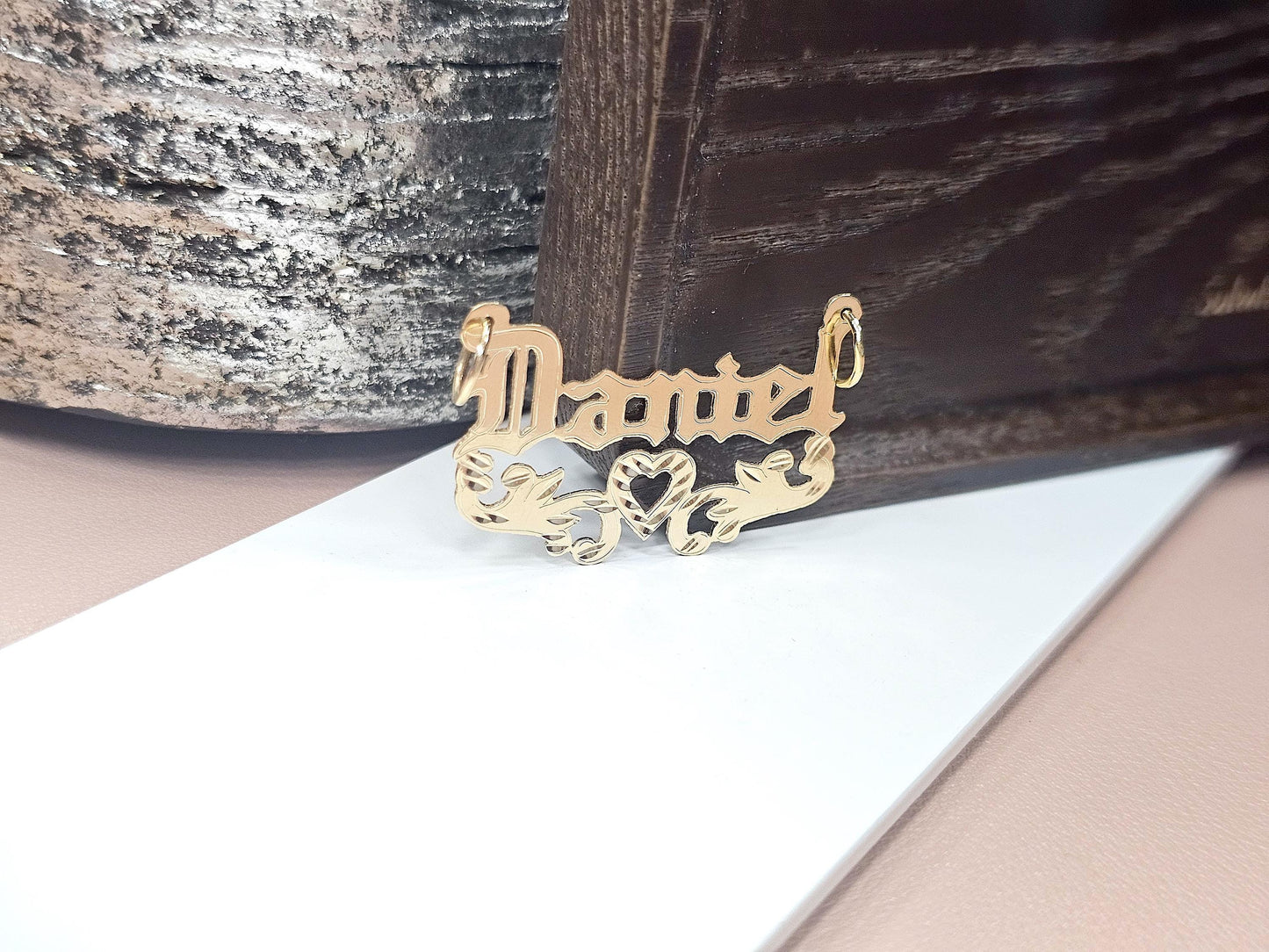 14K Solid Yellow Gold Name Pendant Necklace with Old Text and Heart