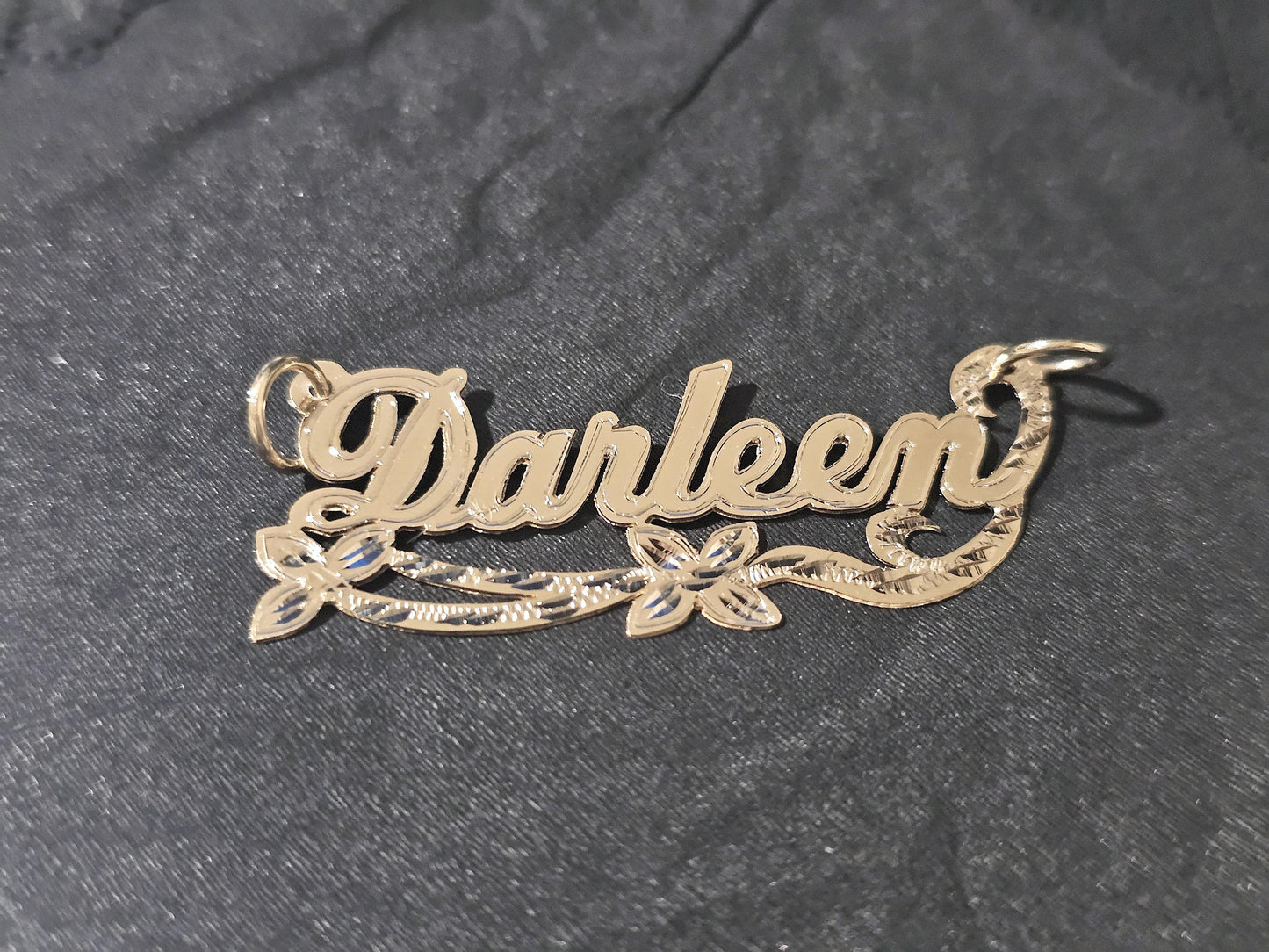 10K Solid Yellow Gold Name Pendant Necklace with Double Flower Ribbon
