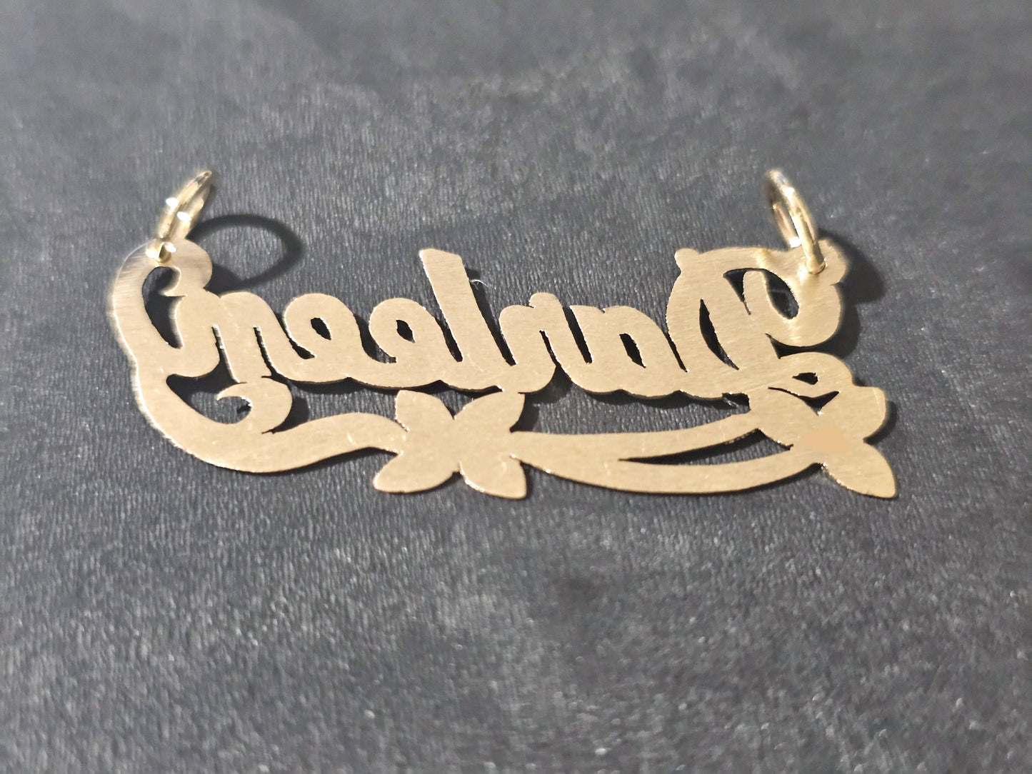 14K Solid Yellow Gold Name Pendant Necklace with Double Flower Ribbon