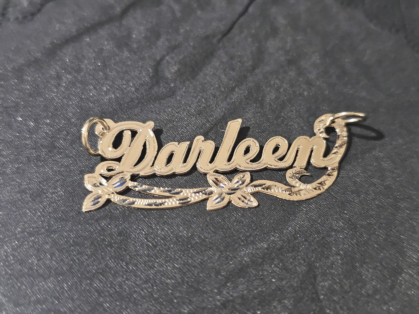 14K Solid Yellow Gold Name Pendant Necklace with Double Flower Ribbon