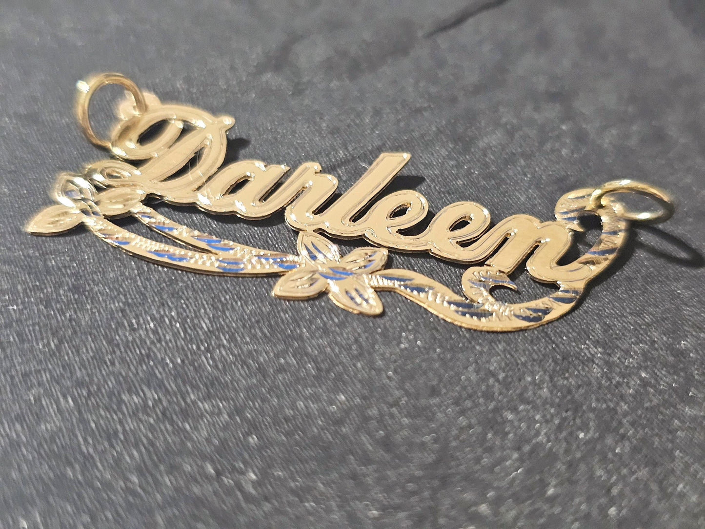 14K Solid Yellow Gold Name Pendant Necklace with Double Flower Ribbon