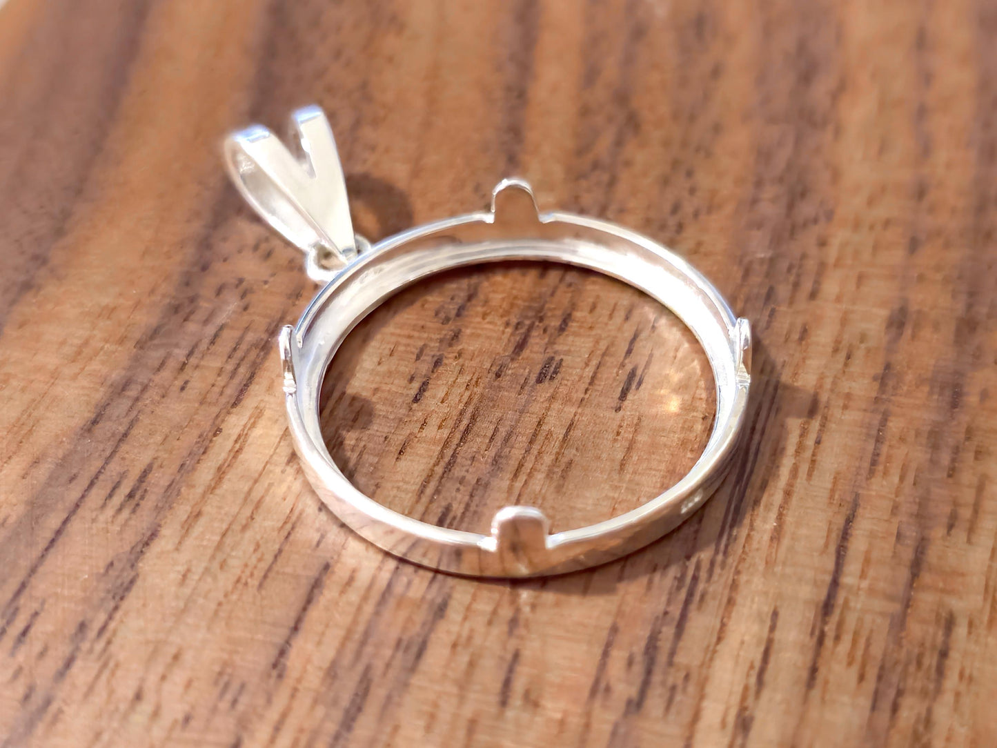 925 Sterling Silver Prong Back Simple Bezel for 22mm Nickel 5 Cent Coins