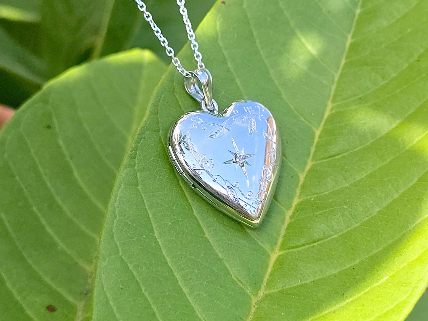 925 Sterling Silver Diamond Heart Locket Pendant with Engraved Star