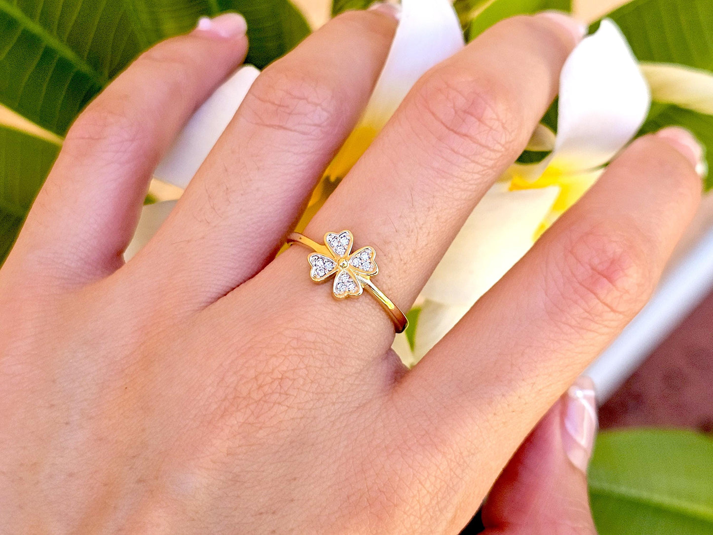 14K Solid Yellow Gold Four Leaf Clover Ring Band with CZ Stones