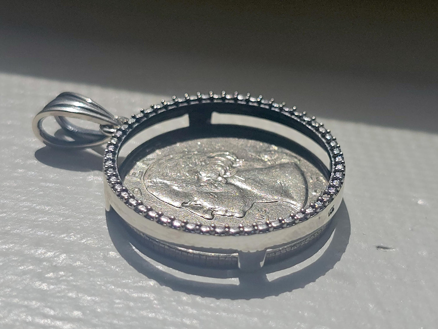925 Sterling Silver Prong Back Illusion Edge Bezel for 24mm Quarters 25 Cents Coins