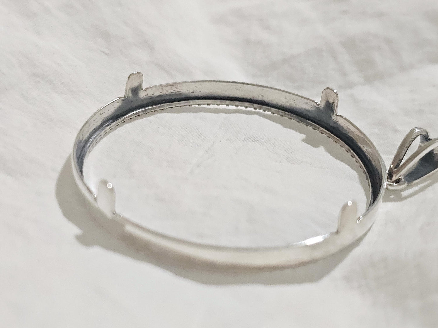 925 Sterling Silver Prong Back Illusion Edge Bezel for 39mm 1 oz Silver Rounds Casino Chips Mexican Cien Pesos Coins