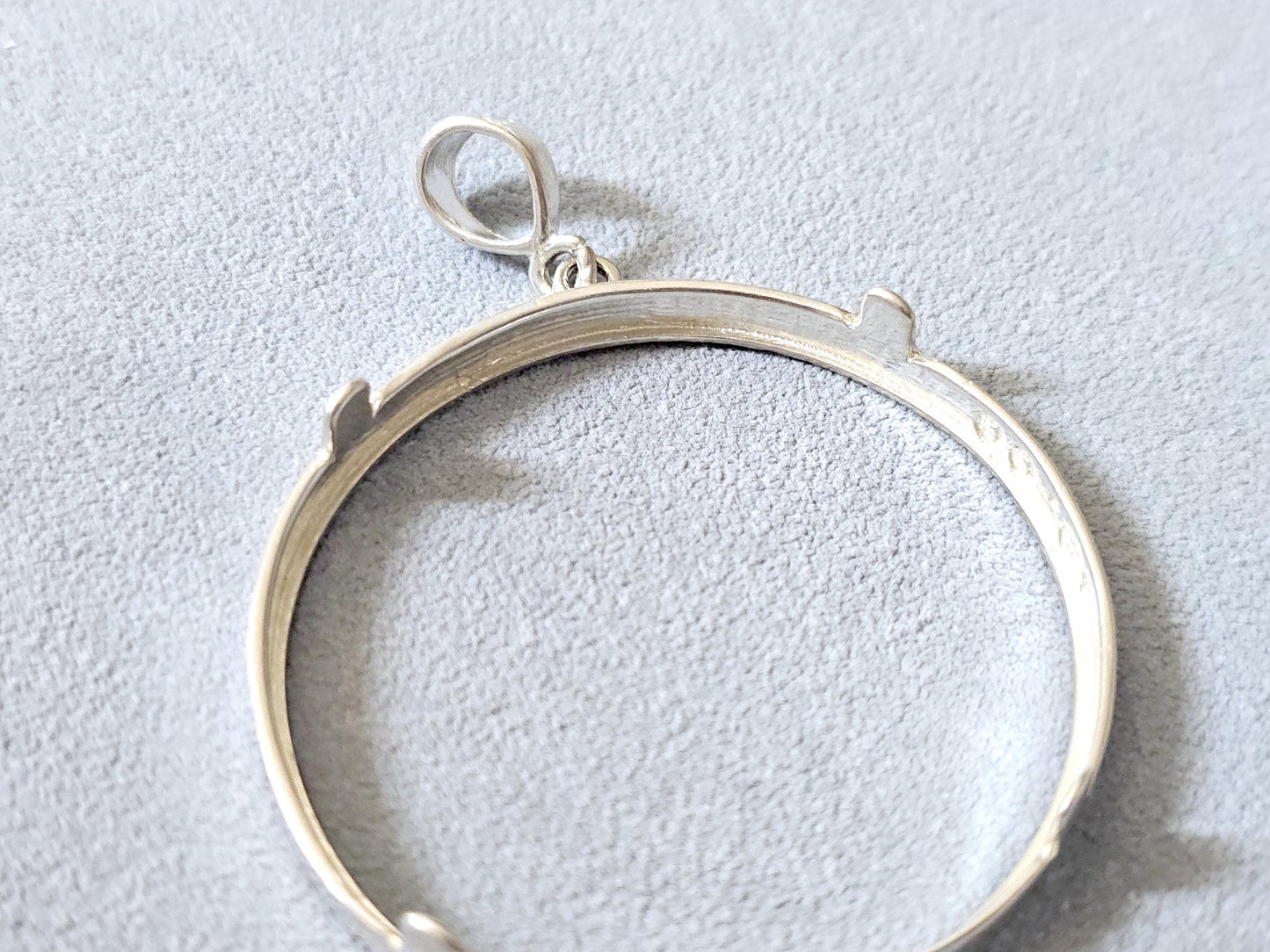 925 Sterling Silver Prong Back Diamond Cut Bezel for 39mm 1 oz Silver Rounds Casino Chips Mexican Cien Pesos Coins
