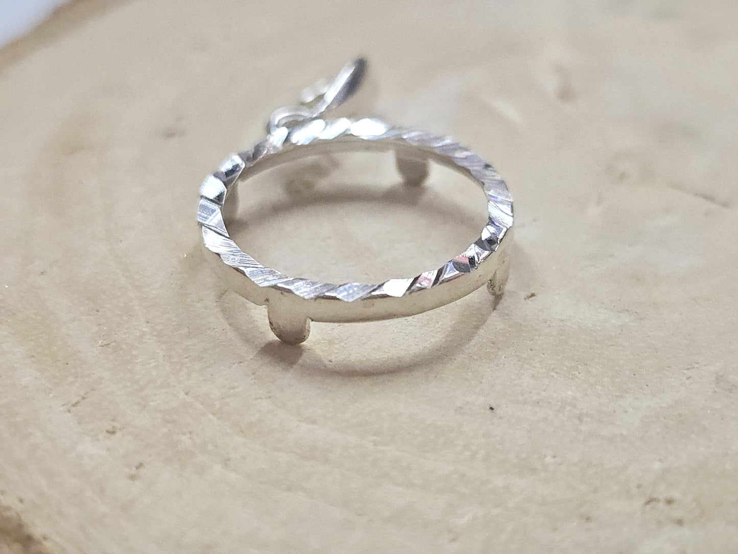 925 Sterling Silver Prong Back Diamond Cut Bezel for 18mm Dime 10 Cent Coins