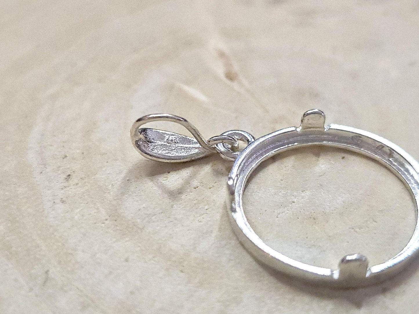 925 Sterling Silver Prong Back Diamond Cut Bezel for 18mm Dime 10 Cent Coins