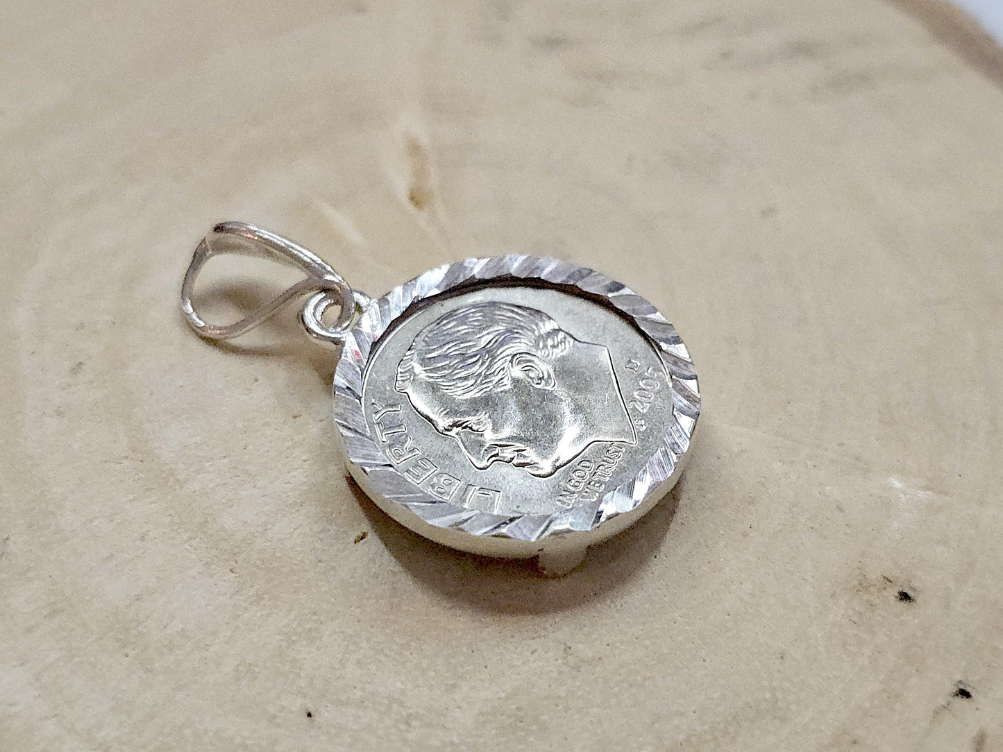 925 Sterling Silver Prong Back Diamond Cut Bezel for 18mm Dime 10 Cent Coins