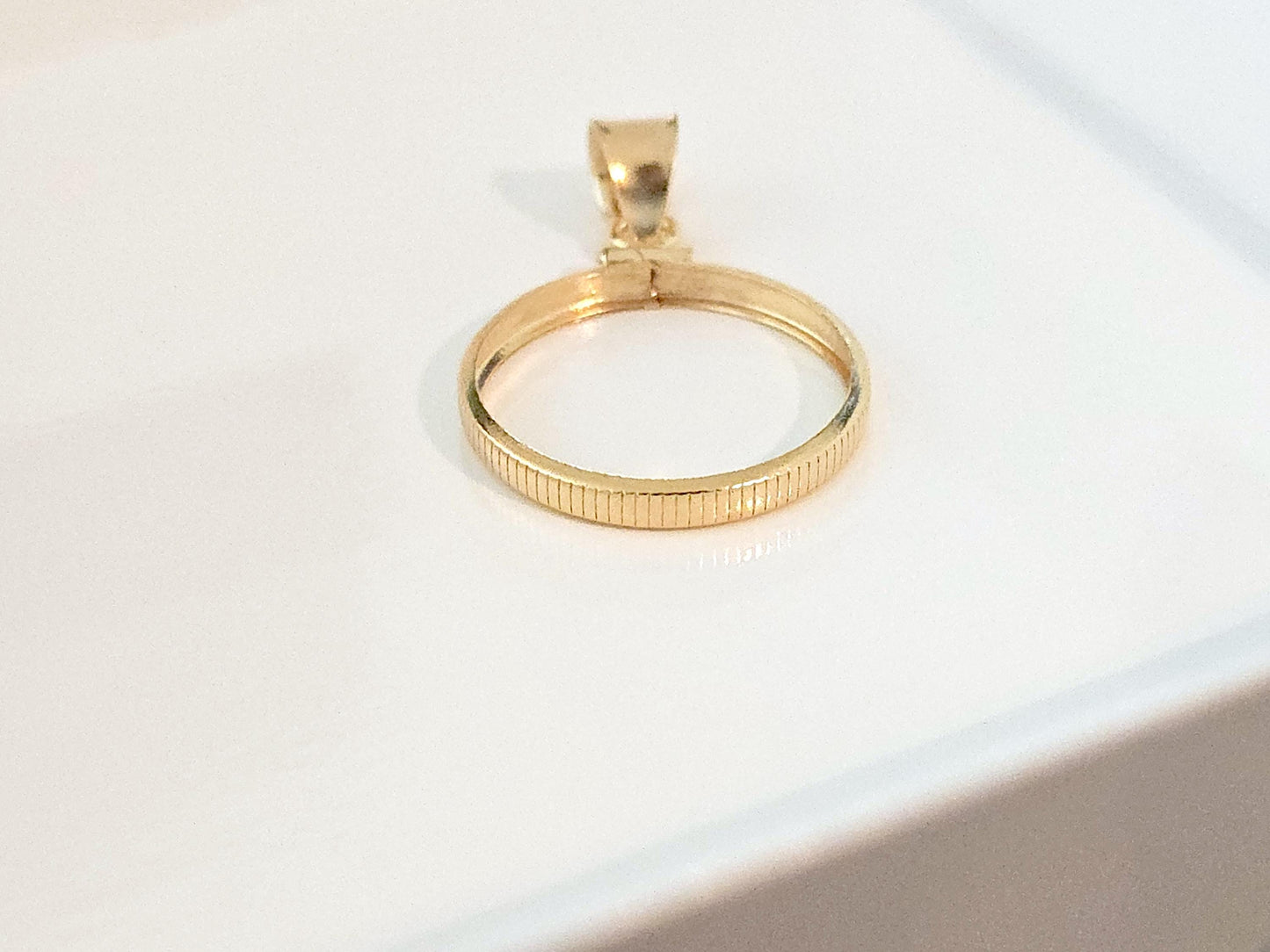 14K Gold Filled Screw Top Coin Edge Bezel for 21mm Nickel 5 Cent Coins