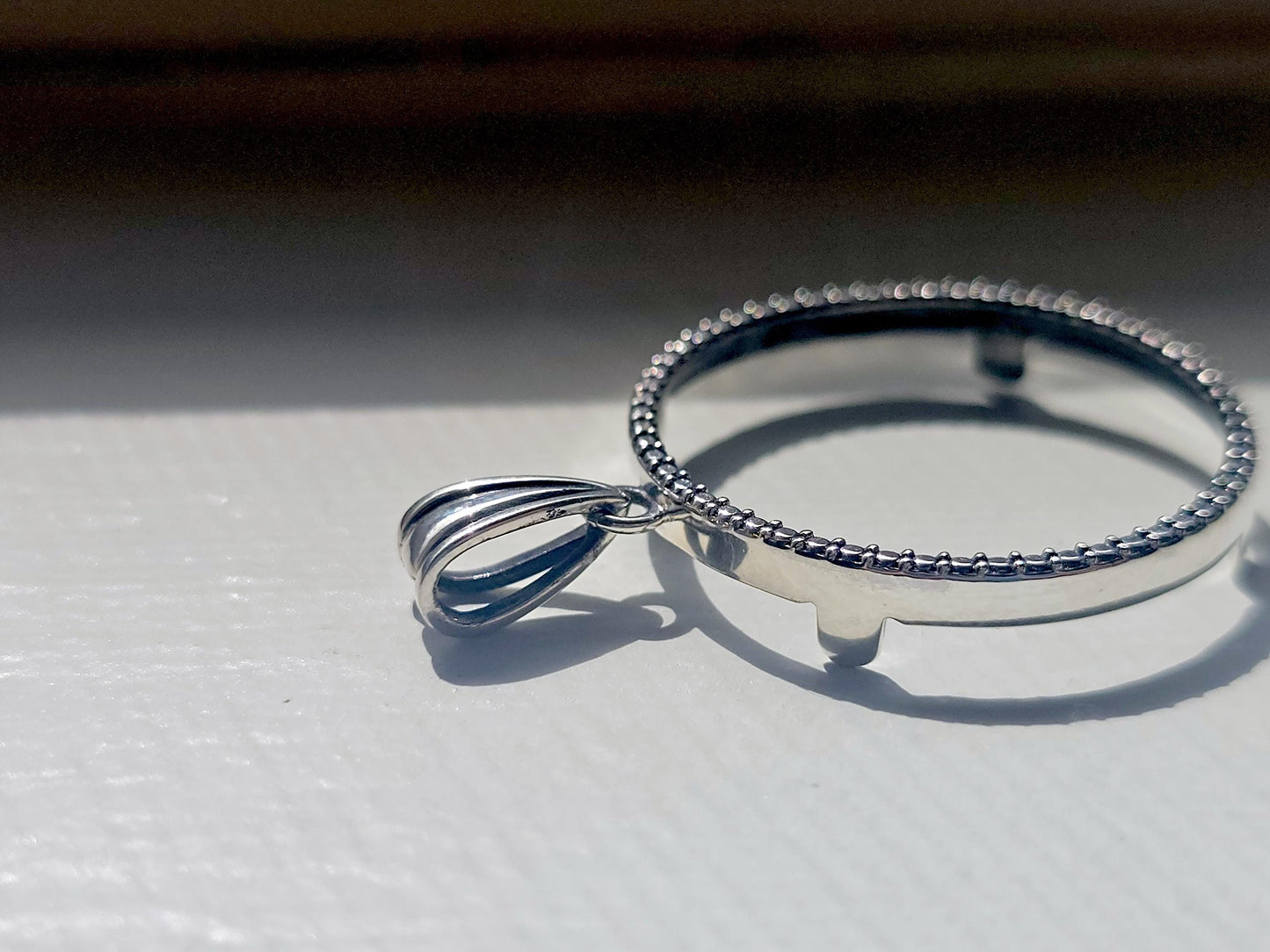 925 Sterling Silver Prong Back Illusion Edge Bezel for 26mm Susan B Anthony Dollar Coin