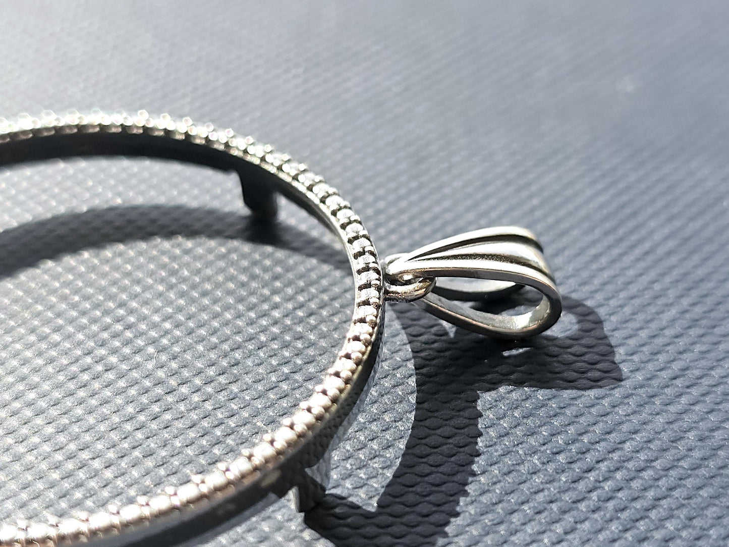 925 Sterling Silver Prong Back Illusion Edge Bezel for 34mm Mexican 1 Peso Coins