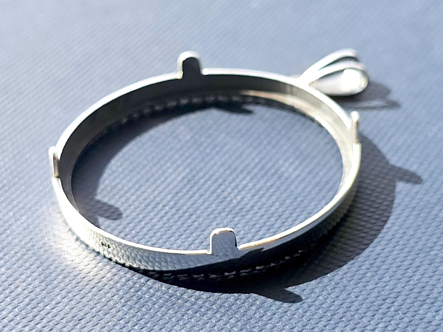 925 Sterling Silver Prong Back Illusion Edge Bezel for 38mm 1 Dollar Coins
