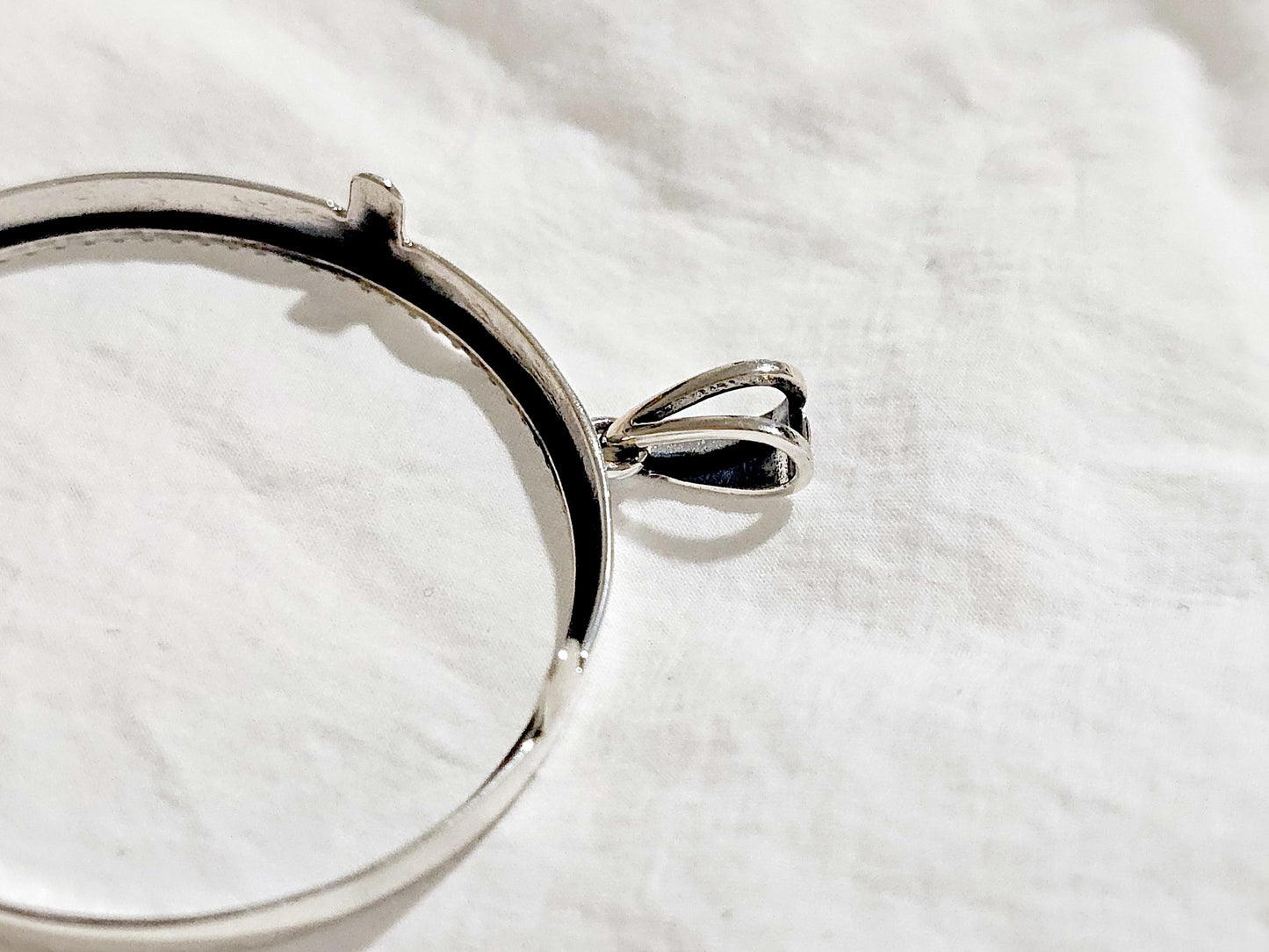 925 Sterling Silver Prong Back Illusion Edge Bezel for 39mm 1 oz Silver Rounds Casino Chips Mexican Cien Pesos Coins