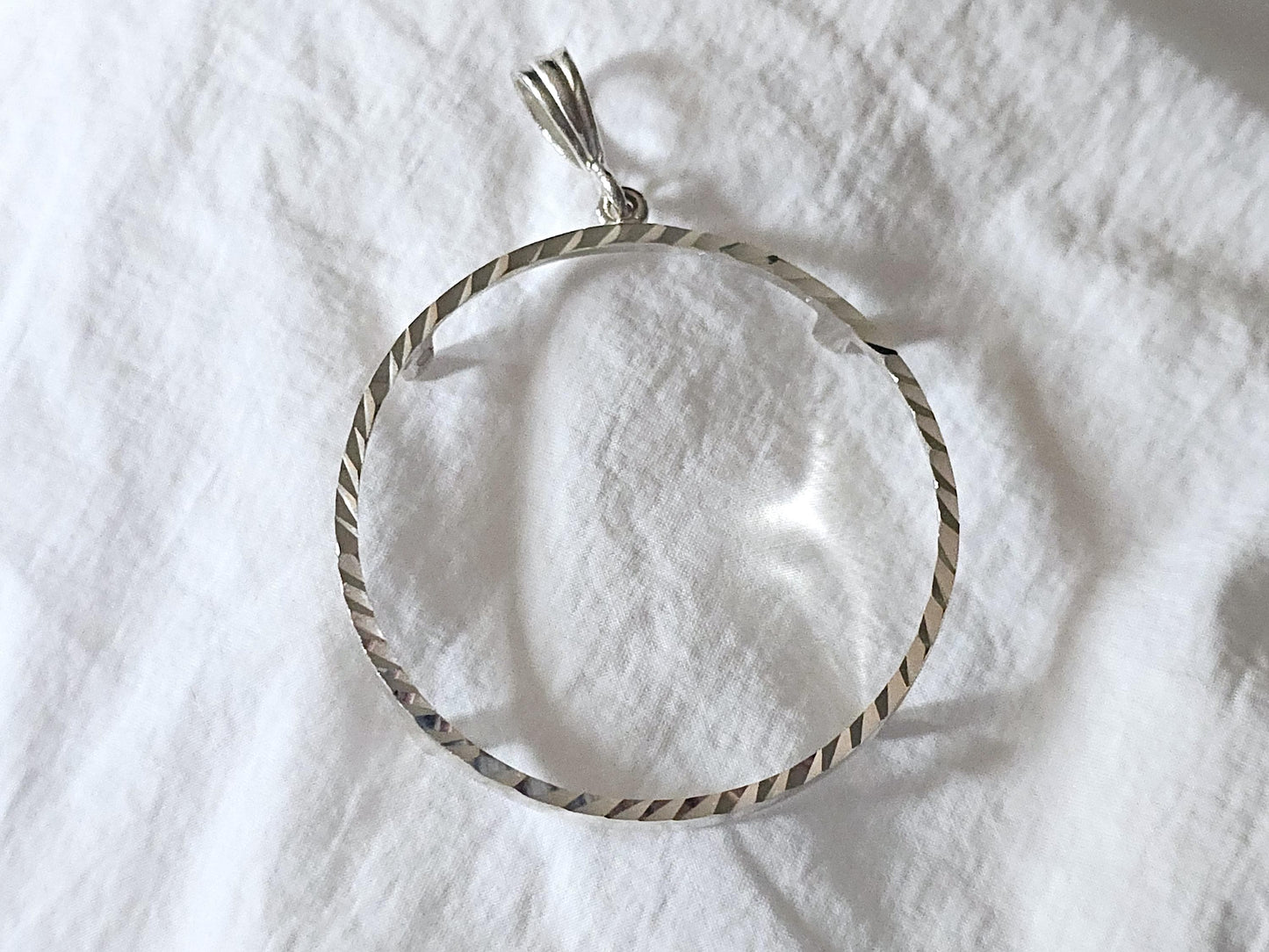 925 Sterling Silver Prong Back Diamond Cut Bezel for 38mm 1 Dollar Coins