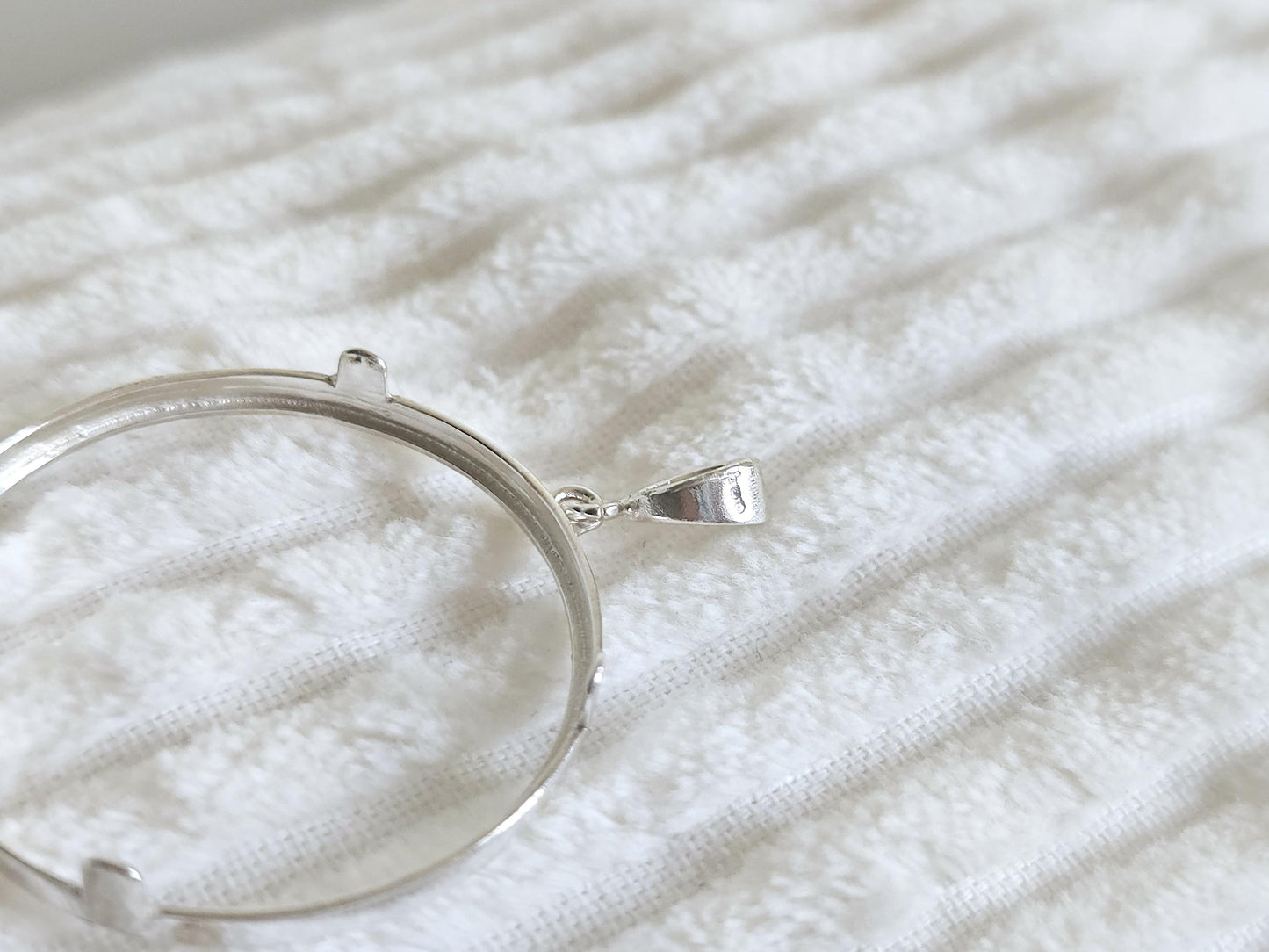 925 Sterling Silver Prong Back Diamond Cut Bezel for 36mm Coins