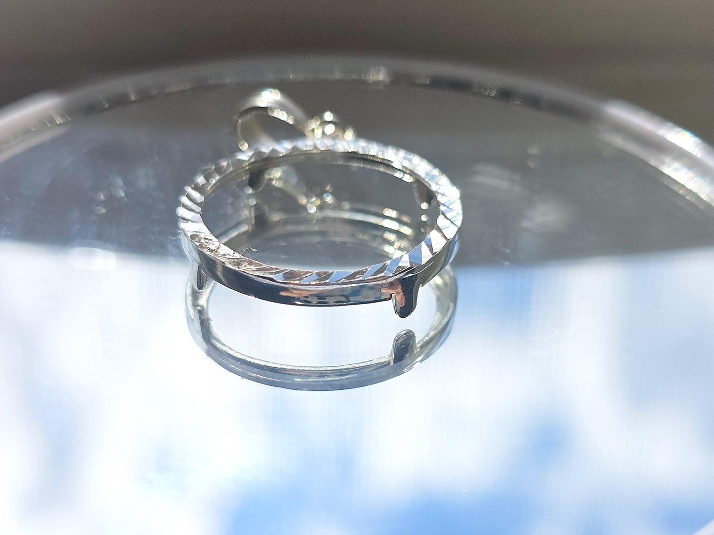 925 Sterling Silver Prong Back Diamond Cut Bezel for 24mm Quarter 25Cent Coins