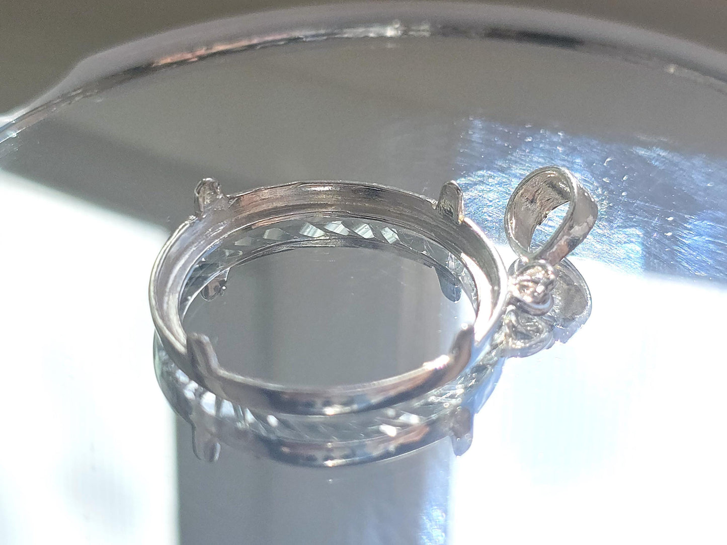 925 Sterling Silver Prong Back Diamond Cut Bezel for 24mm Quarter 25Cent Coins
