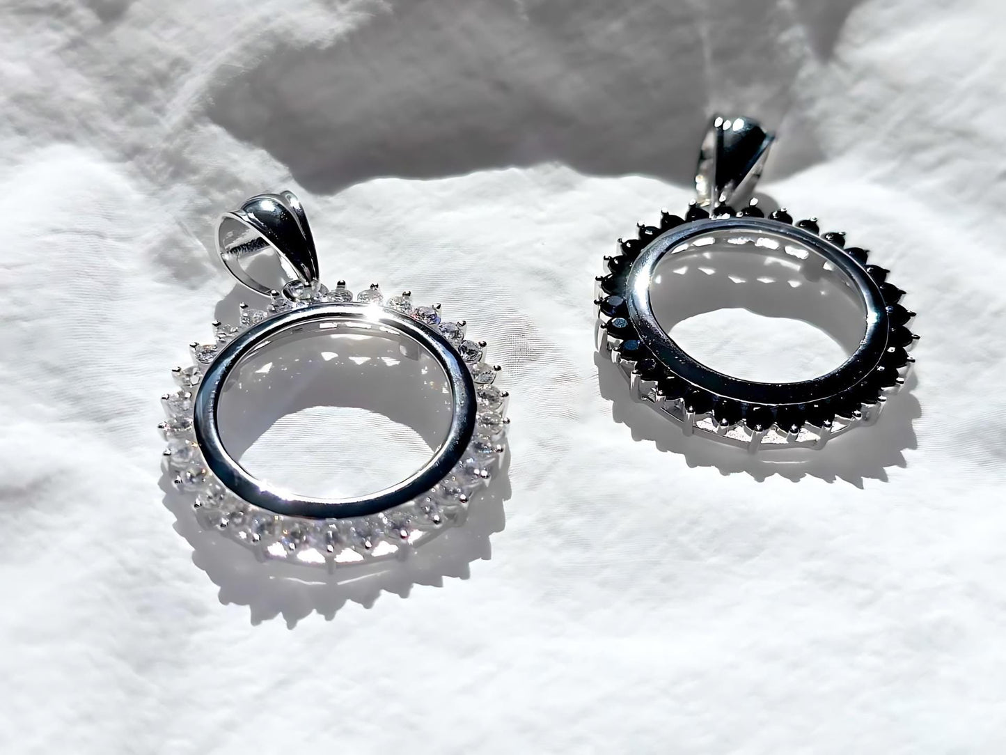 925 Sterling Silver Prong Back Cubic Zirconia CZ Halo Bezel for 18mm Dime 10 Cent Coins