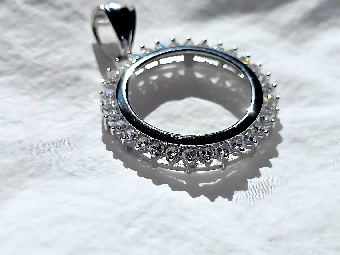 925 Sterling Silver Prong Back Cubic Zirconia CZ Halo Bezel for 19mm Penny 1 Cent Coins