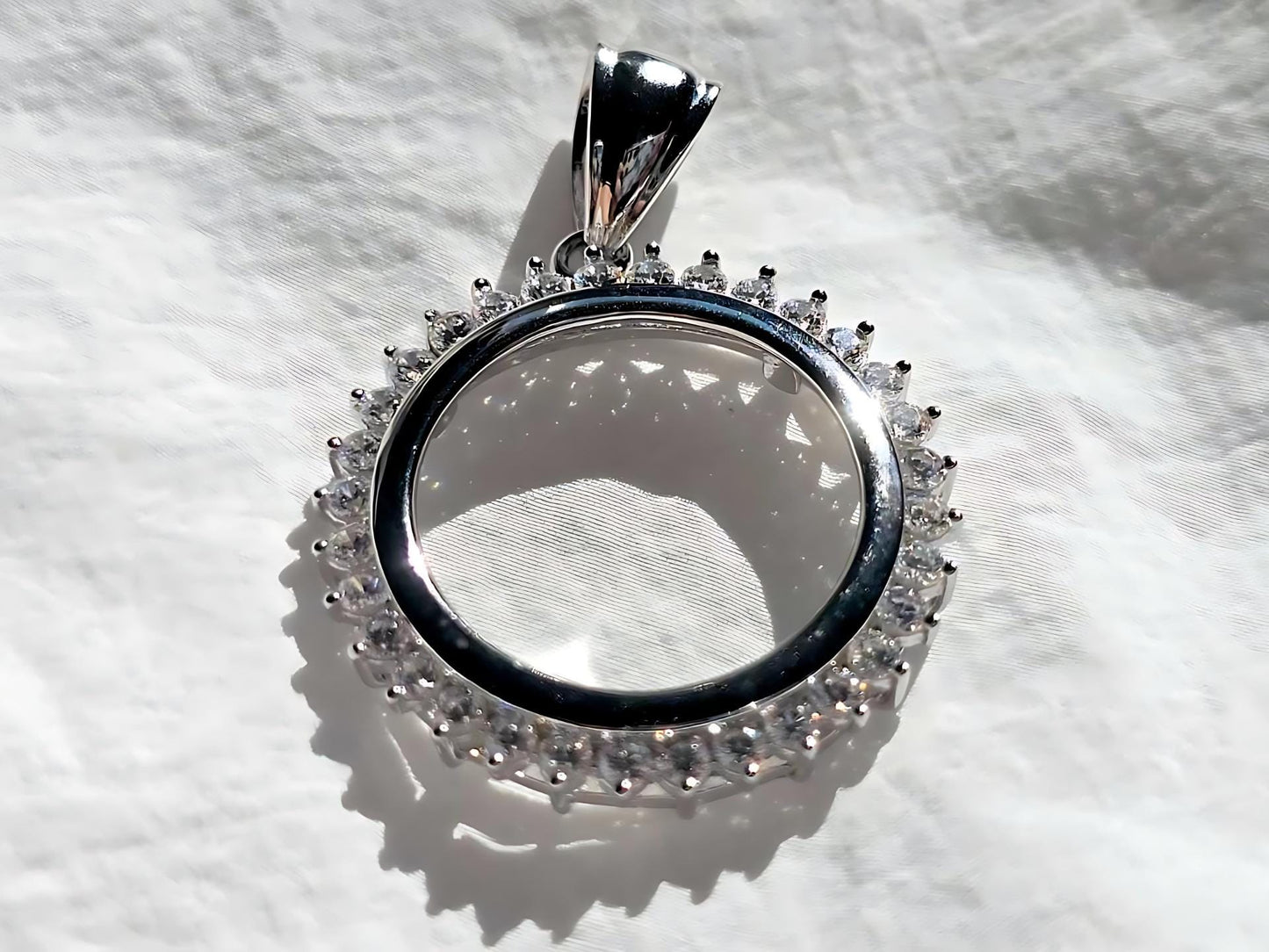 925 Sterling Silver Prong Back Cubic Zirconia CZ Halo Bezel for 19mm Penny 1 Cent Coins