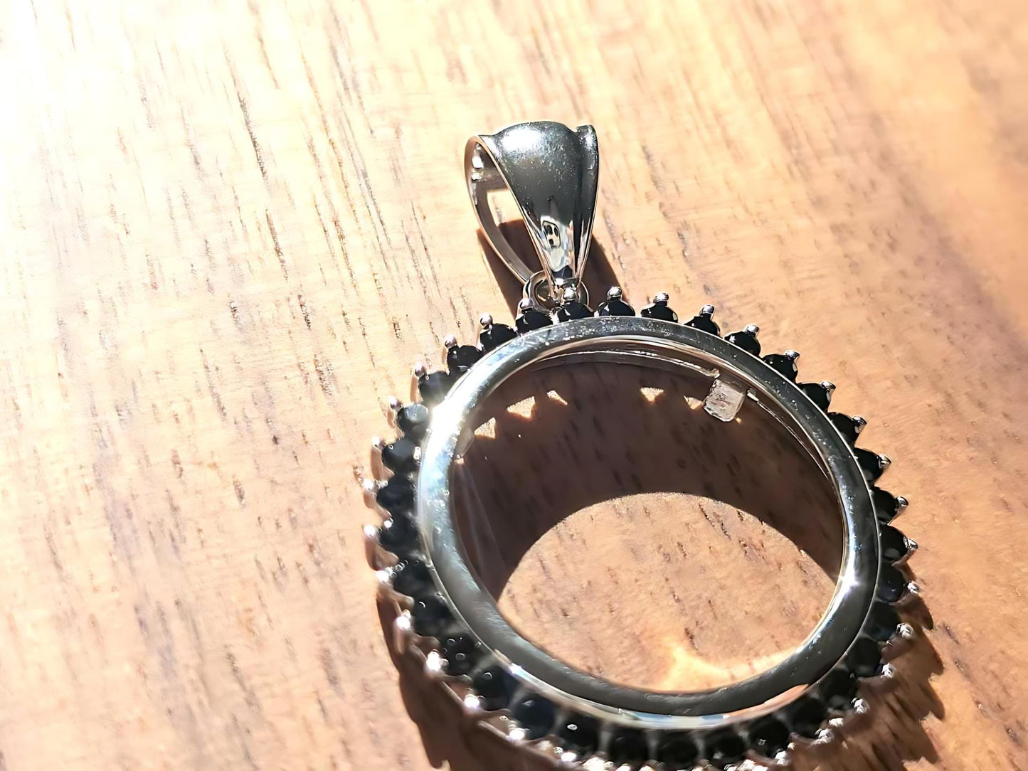 925 Sterling Silver Prong Back Cubic Zirconia CZ Halo Bezel for 21mm Nickel 5 Cent Coins
