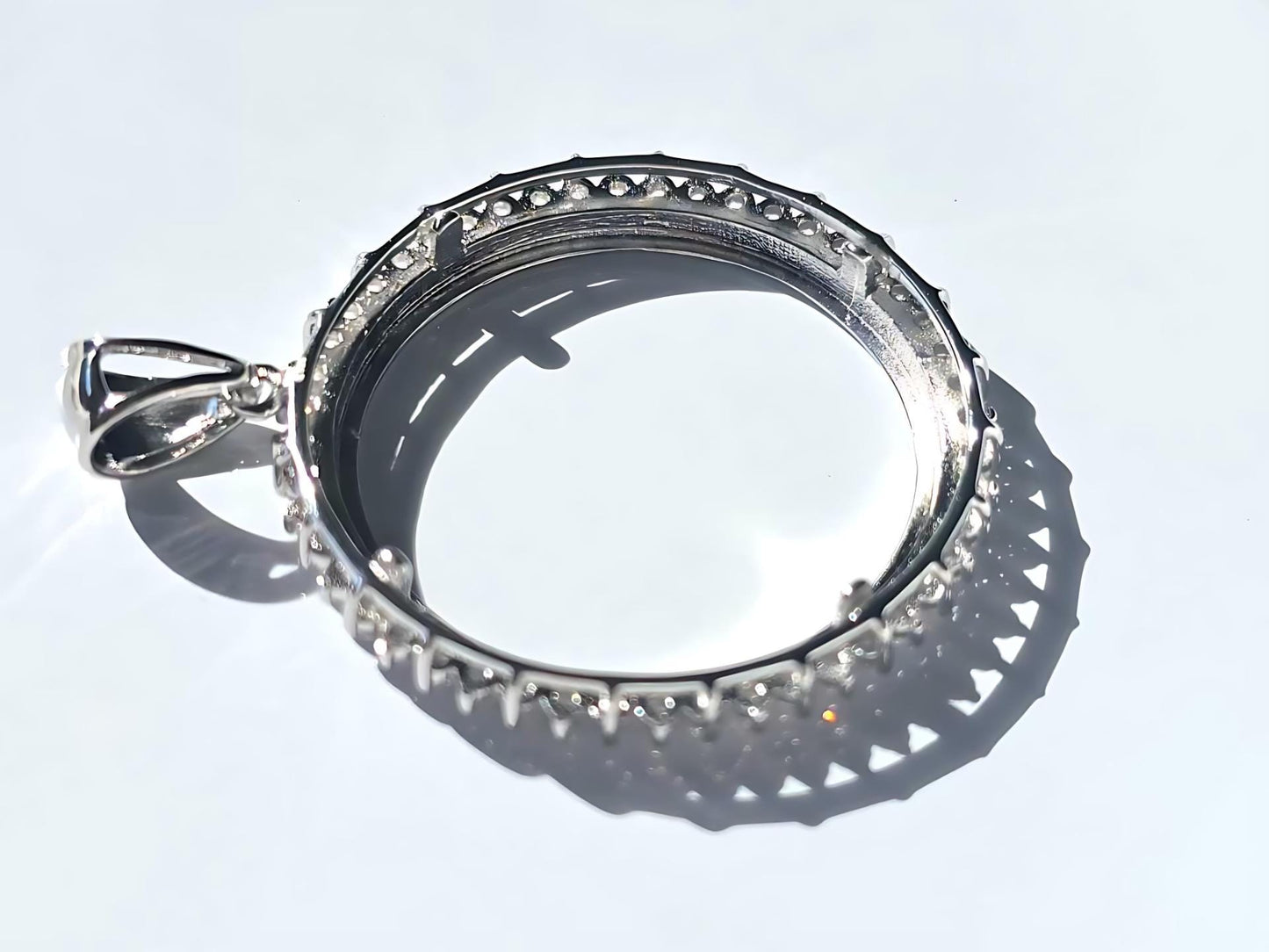 925 Sterling Silver Prong Back Cubic Zirconia CZ Halo Bezel for 30mm 50 Cent Coins