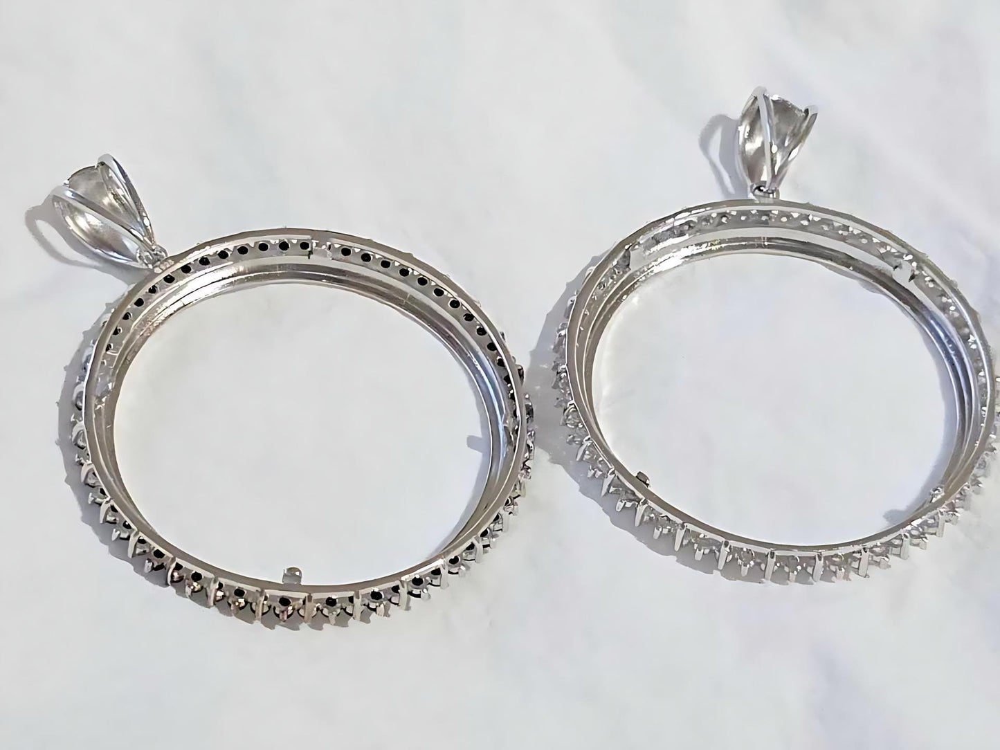 925 Sterling Silver Prong Back Cubic Zirconia CZ Halo Bezel for 41mm 1 oz Coins