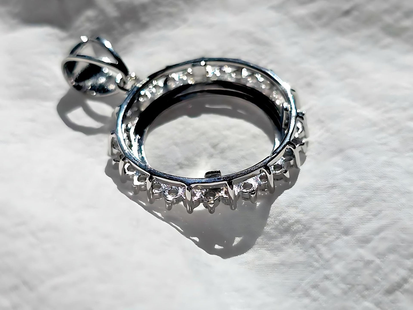 925 Sterling Silver Prong Back Cubic Zirconia CZ Halo Bezel for 18mm Dime 10 Cent Coins