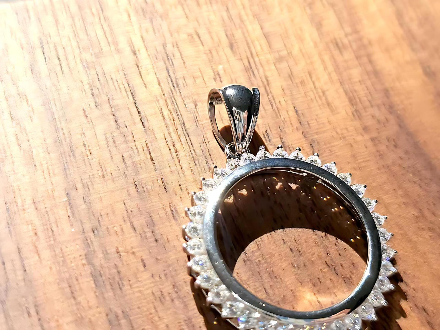 925 Sterling Silver Prong Back Cubic Zirconia CZ Halo Bezel for 21mm Nickel 5 Cent Coins