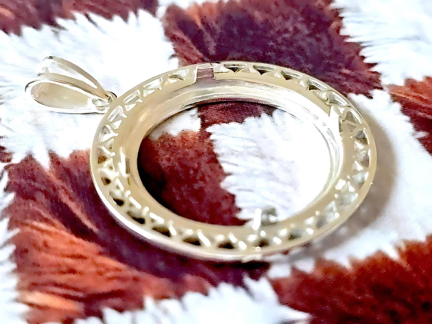 925 Sterling Silver Prong Back Filigree Edge Bezel for 24mm Quarter 25Cent Coins