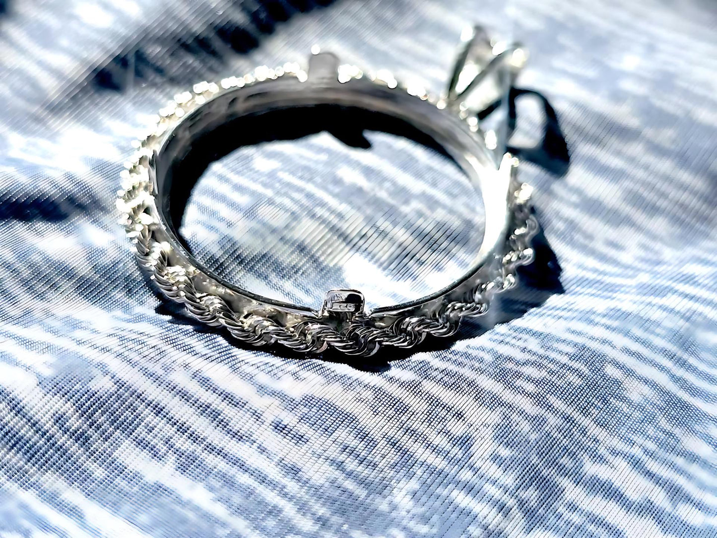 925 Sterling Silver Prong Back Illusion Rope Bezel for 26mm Susan B Anthony Dollar Coin