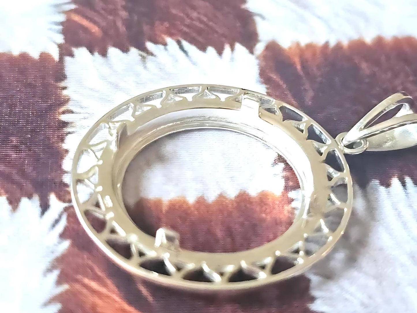 925 Sterling Silver Prong Back Filigree Edge Bezel for 22mm Nickel 5 Cent Coins