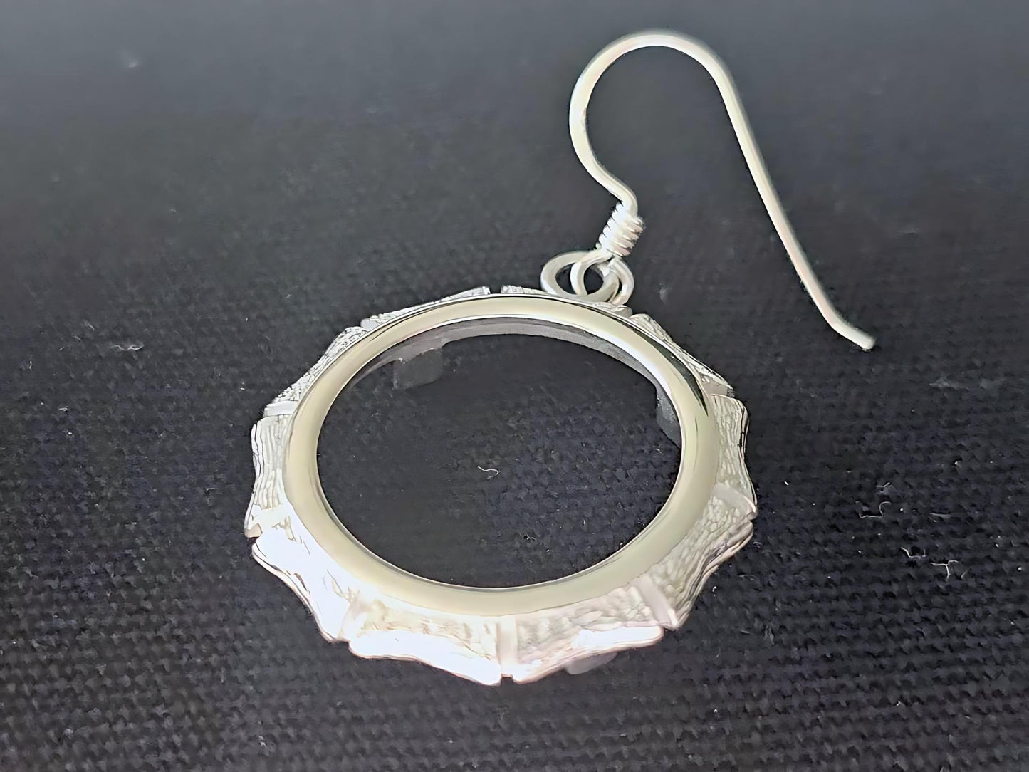 925 Sterling Silver Prong Back Bamboo Edge Bezel Earring for 18mm 10 Cent Coins