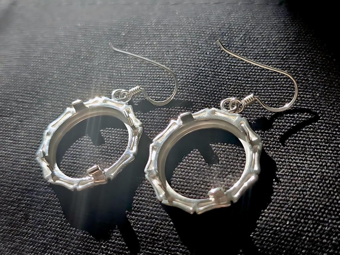 925 Sterling Silver Prong Back Bamboo Edge Bezel Earring for 18mm 10 Cent Coins