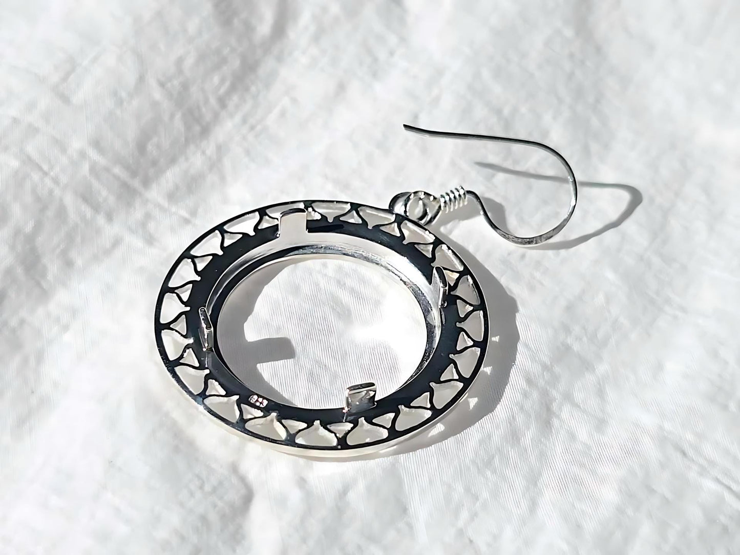 925 Sterling Silver Prong Back Filigree Edge Bezel Earring for 18mm 10 Cent Coins