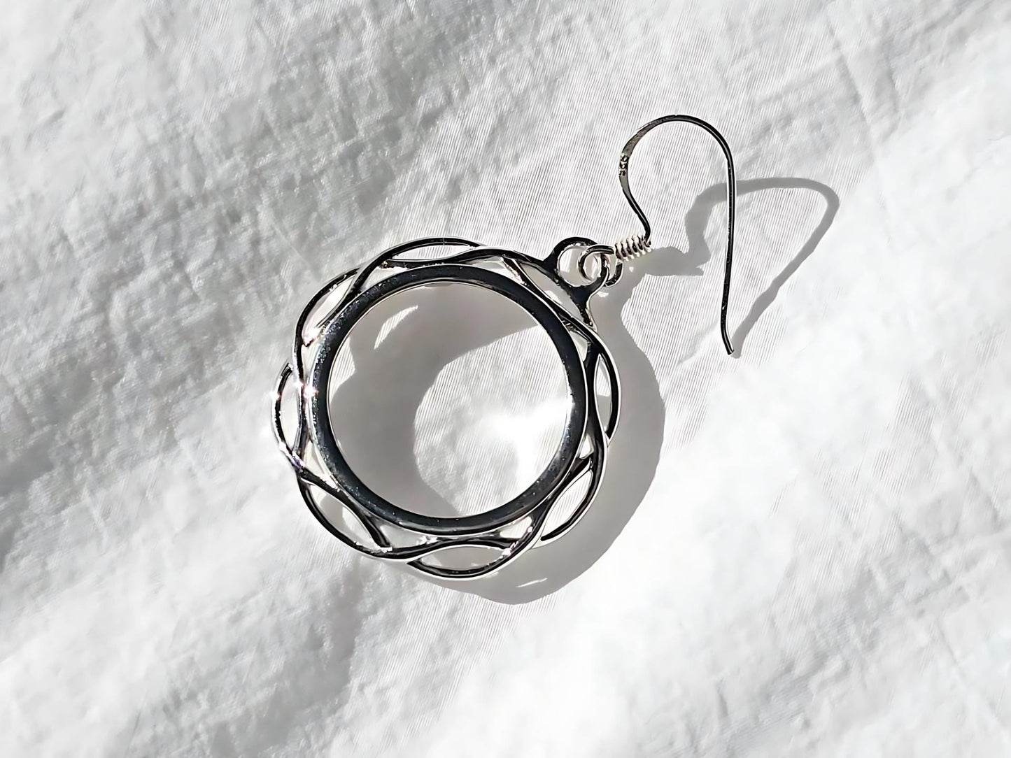 925 Sterling Silver Prong Back Braided Edge Bezel Earring for 18mm 10 Cent Coins