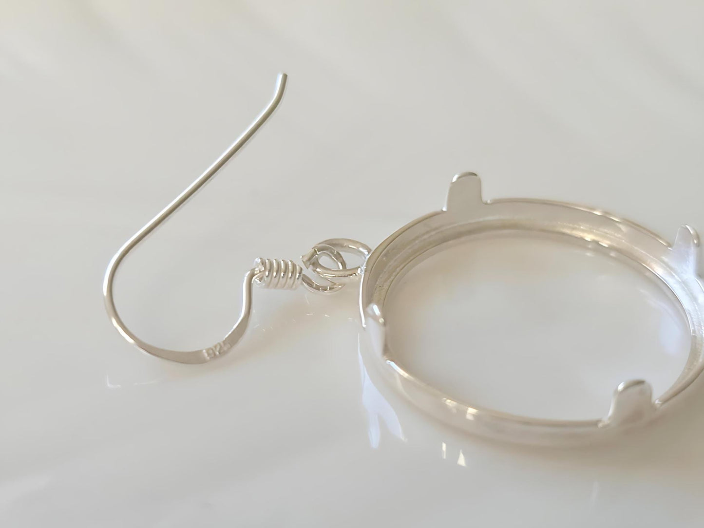 925 Sterling Silver Prong Back Round Edge Bezel Earring for 18mm Dime 10 Cent Coins