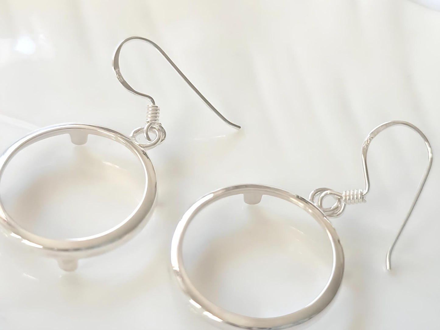 925 Sterling Silver Prong Back Round Edge Bezel Earring for 18mm Dime 10 Cent Coins