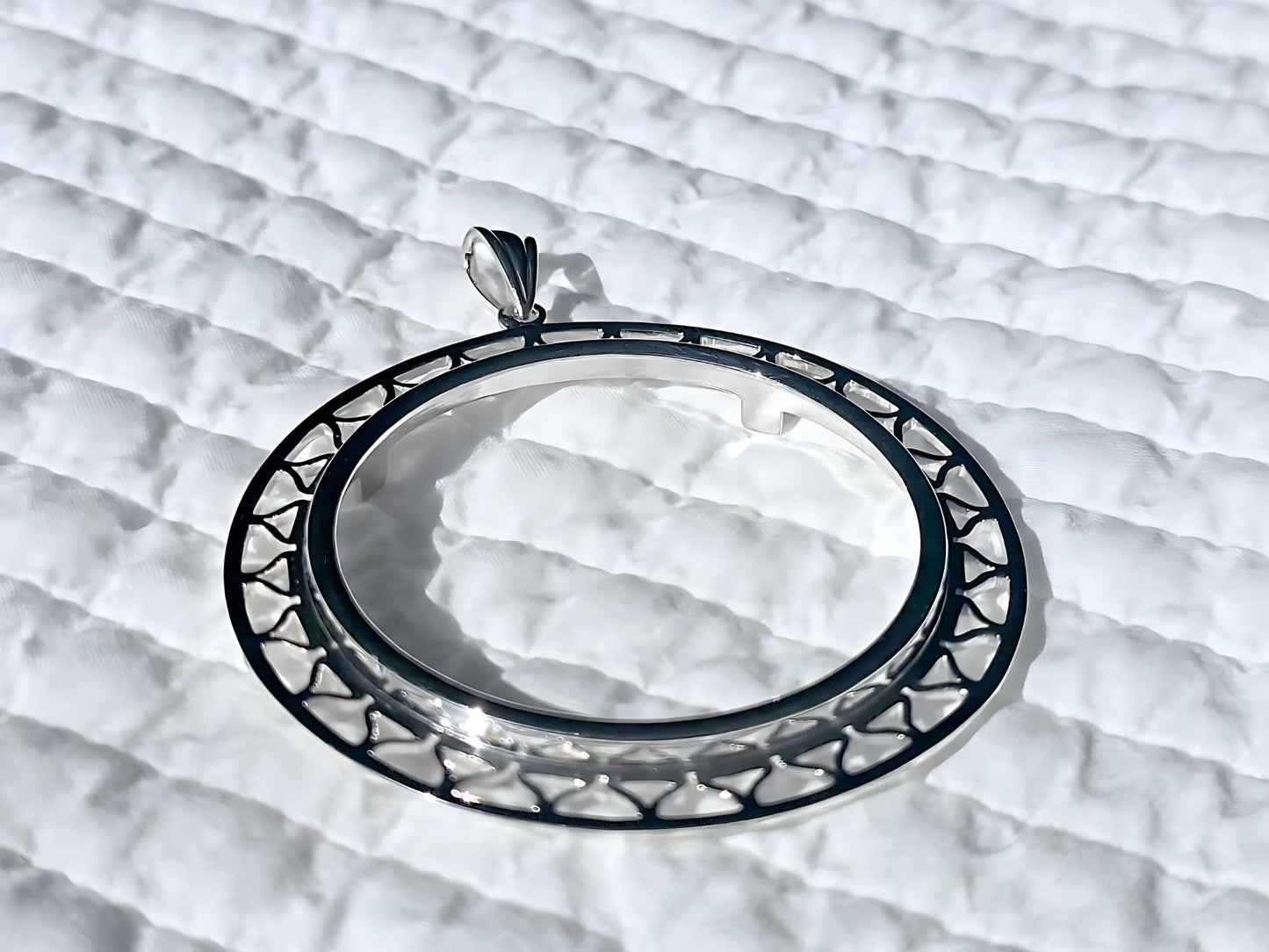 925 Sterling Silver Prong Back Filigree Edge Bezel for 41mm 1 oz Coins