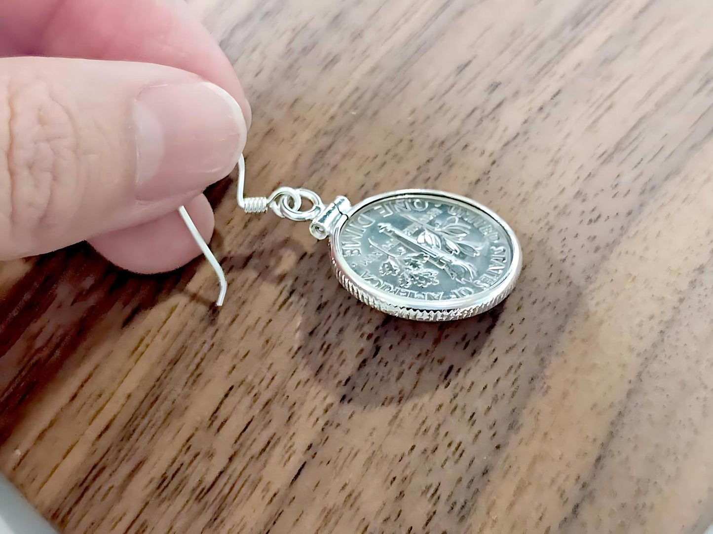 925 Sterling Silver Screw Top Simple Bezel Earring for 18mm Dime 10 Cent Coins