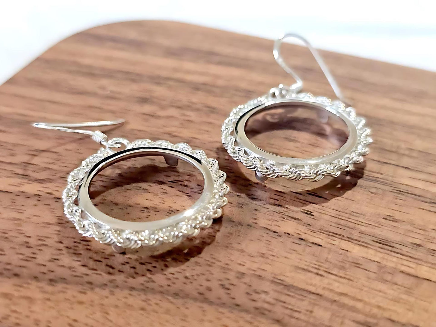 925 Sterling Silver Prong Back Rope Edge Bezel Earring for 18mm Dime 10 Cent Coins