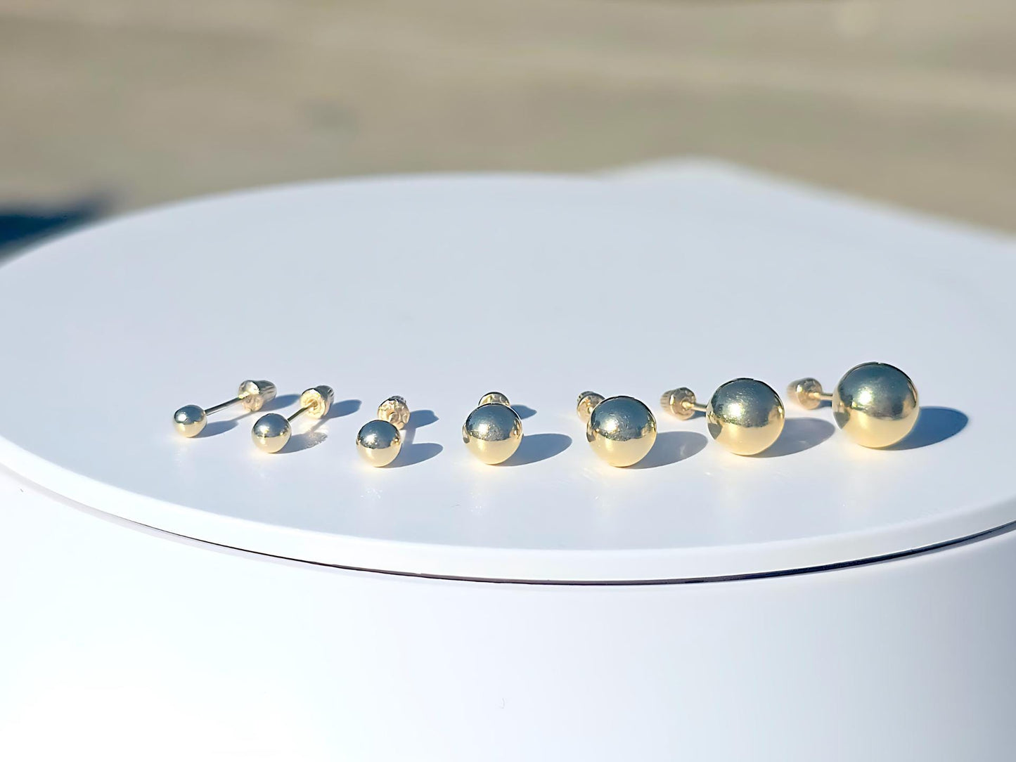 14K Yellow Gold Polished Round Ball Stud Earrings Screw Backing 2mm-8mm
