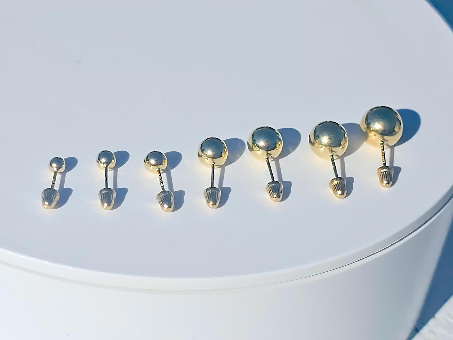14K Yellow Gold Polished Round Ball Stud Earrings Screw Backing 2mm-8mm