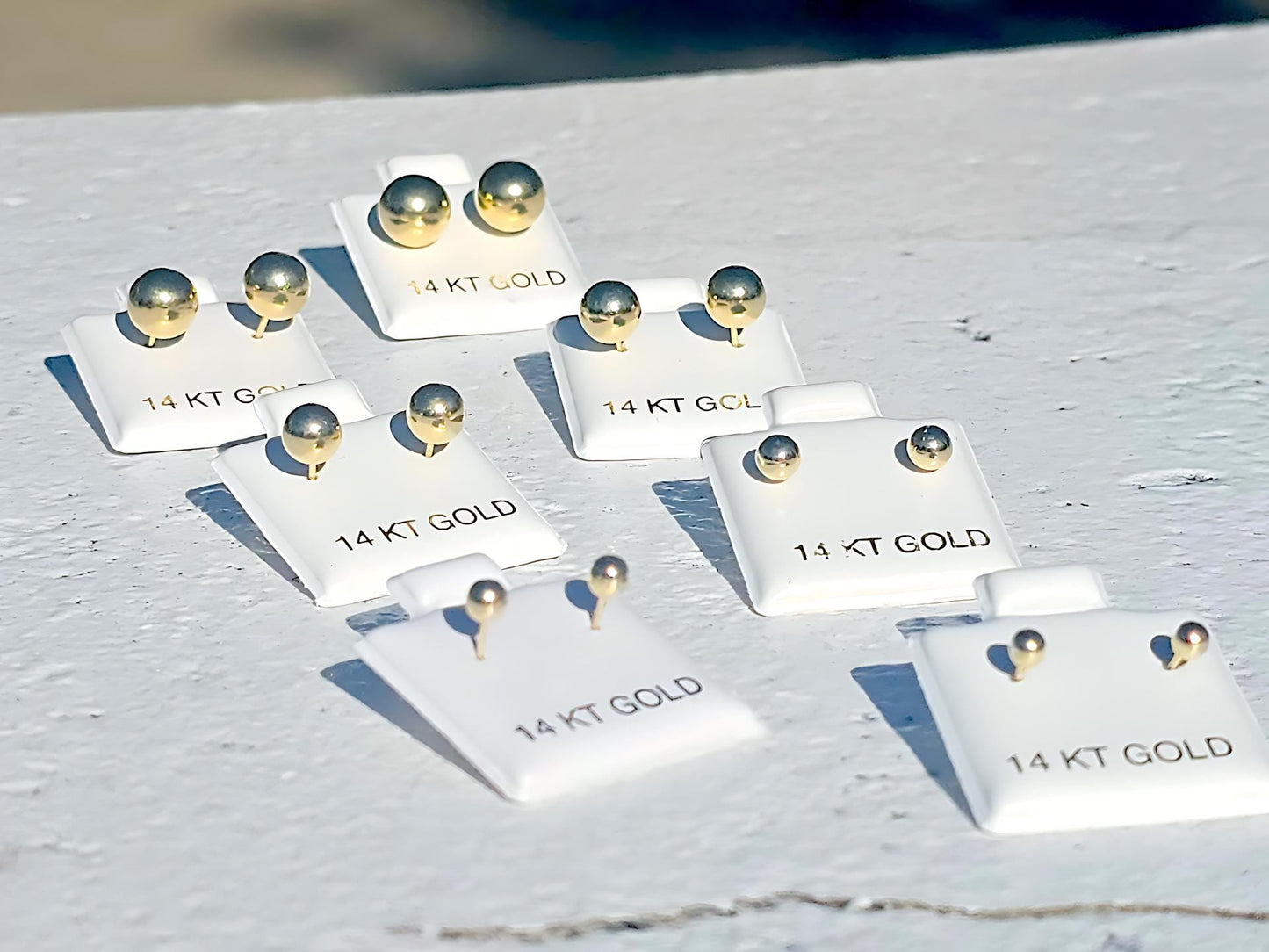 14K Yellow Gold Polished Round Ball Stud Earrings Screw Backing 2mm-8mm